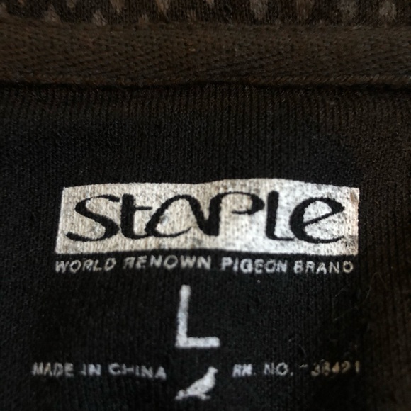 Staple pullover corkscrew design size large - Picture 2 of 5